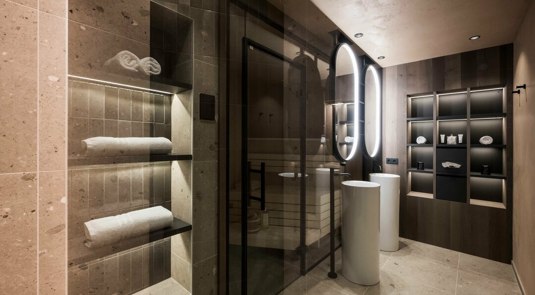 Hotel con piscina, Merano, laghetto all'Hotel Viktoria