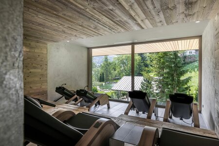Hotel with pool, Avelengo & natural swimming pond