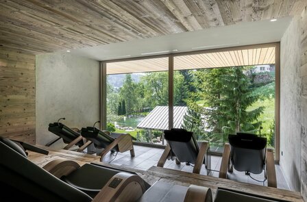 Hotel with pool, Avelengo & natural swimming pond