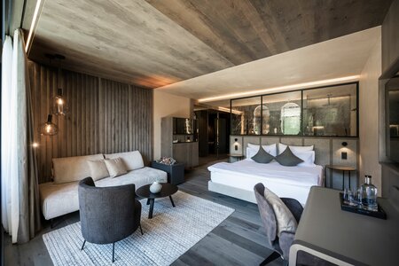 Hotel with pool, Avelengo & natural swimming pond